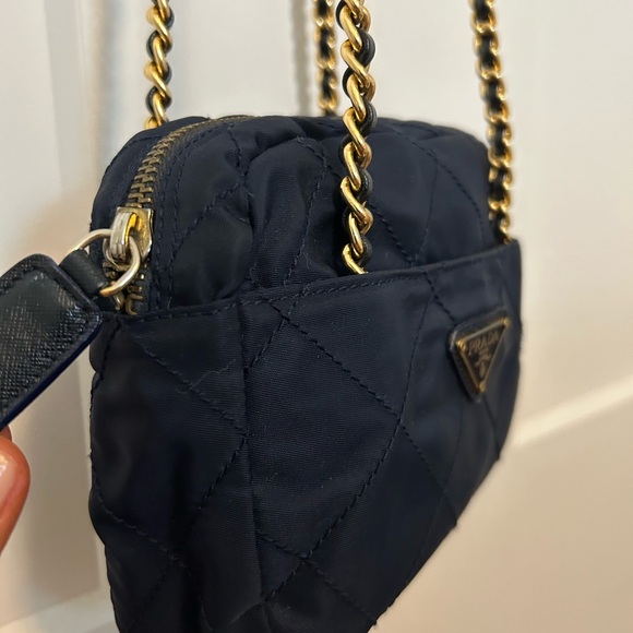 Prada - Picture 3 of 10